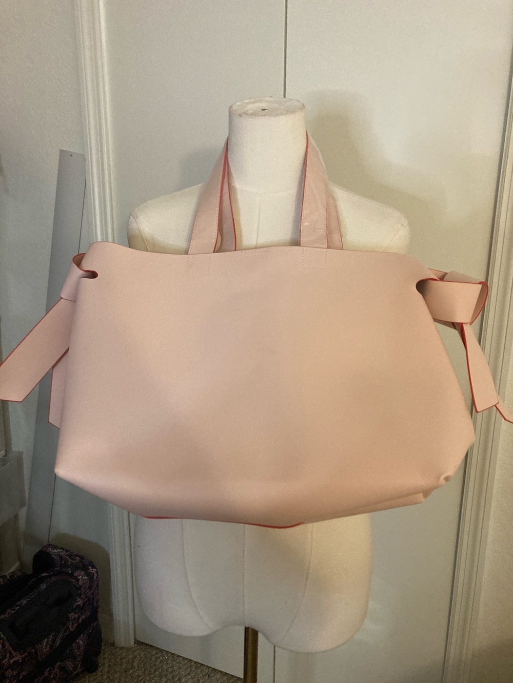 Soft Pink Women's Tote Bag - Minimalist Everyday Carry
